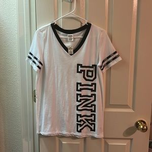 Women’s Med NWT, PINK T-shirt